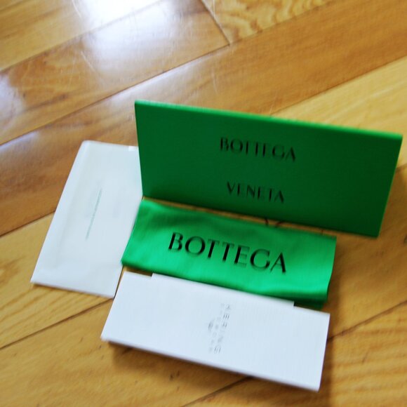 BNWT SS25 BOTTEGA VENETA BURGUNDY SUNGLASSES BV1287SA 003 - Picture 3 of 9